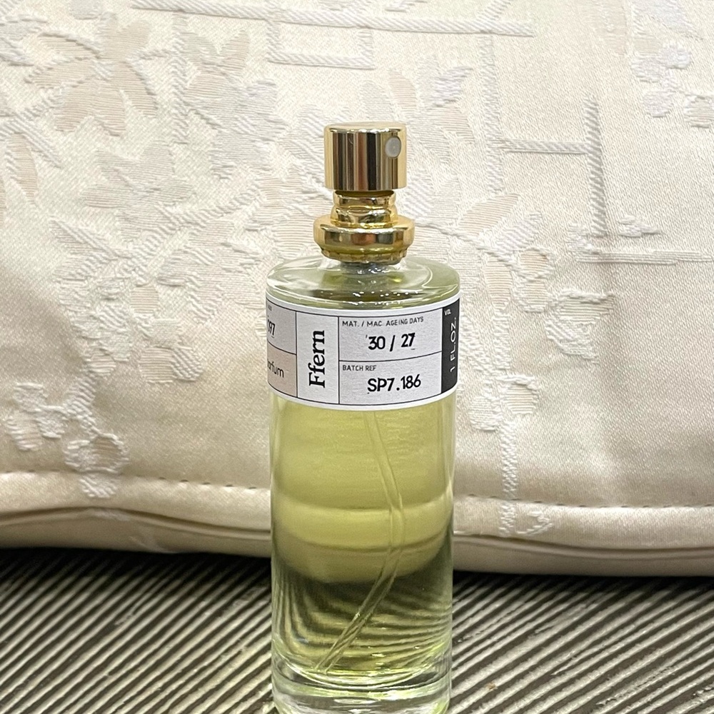 Collector’s Edition Spring 2025 Perfume – Subscription-Only, Complete Set - Picture 7 of 9